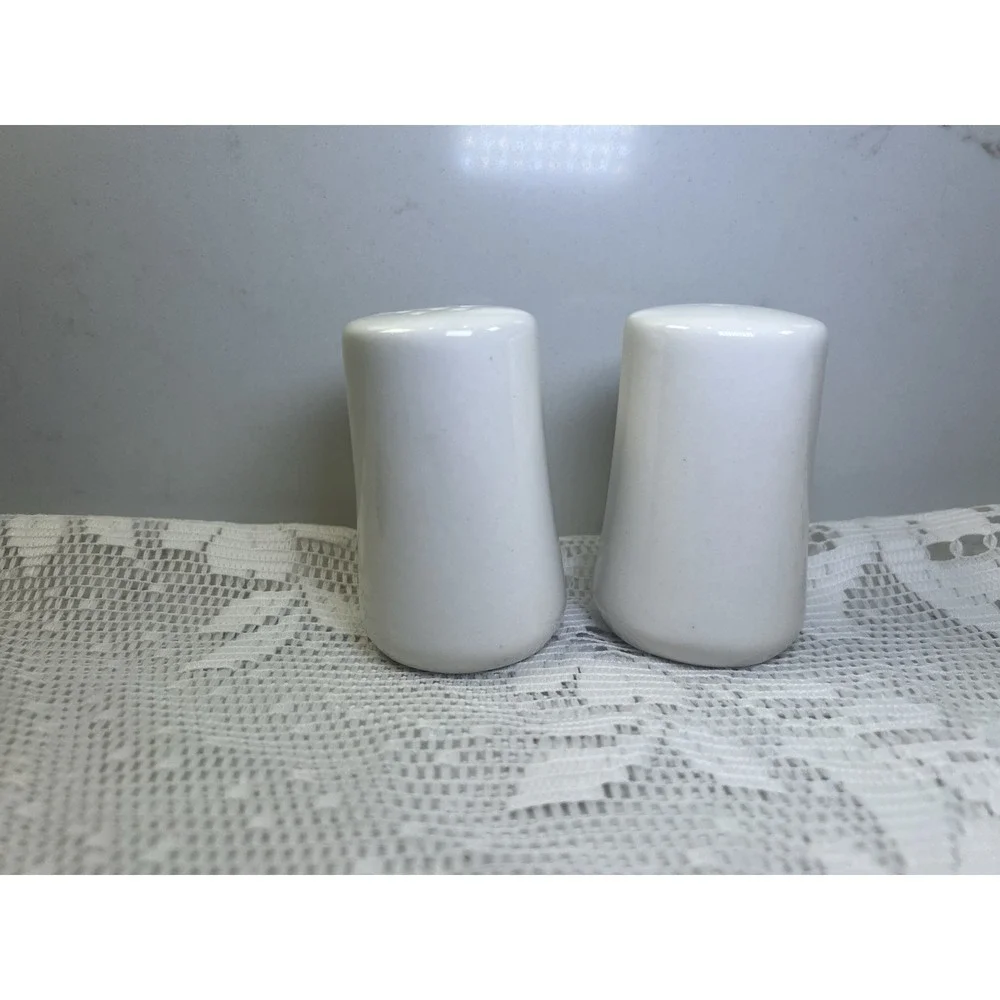 Football Salt & Pepper Shakers Set‎ Super Bowl Party Decor